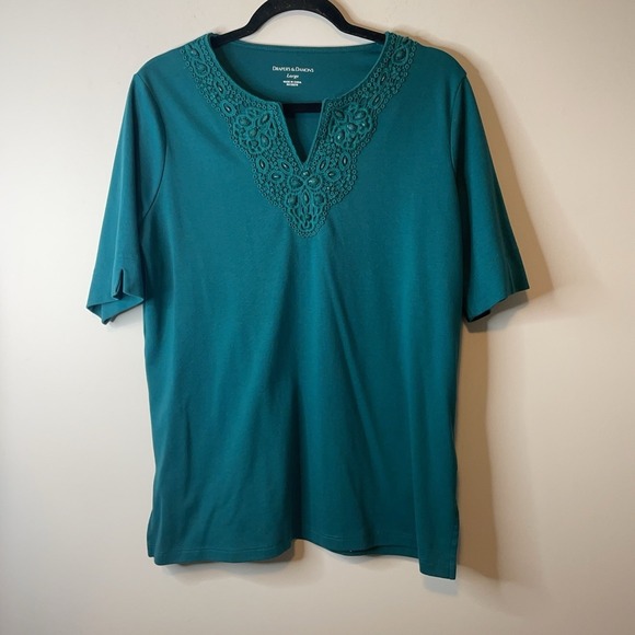 Draper'S & Damon'S Tops - Draper's & Damon's T-Shirt Women's L Green Beaded Lace V Neck Short Sleeve